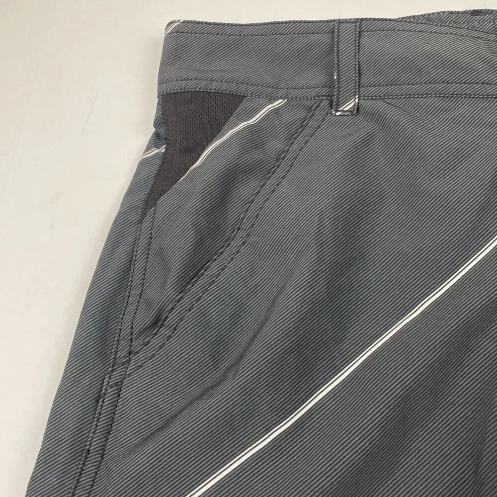 Adidas Hybrid Active Shorts Men’s  34 Performance Poly Stretch Lightweight Black